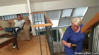 Young guy fucks busty blonde granny from reject